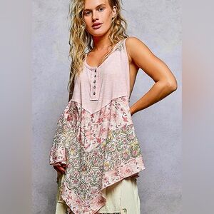 💖Hello Gorgeous! POL Round Neck Ribbed Tank with Woven Print Patch - Blush Pink